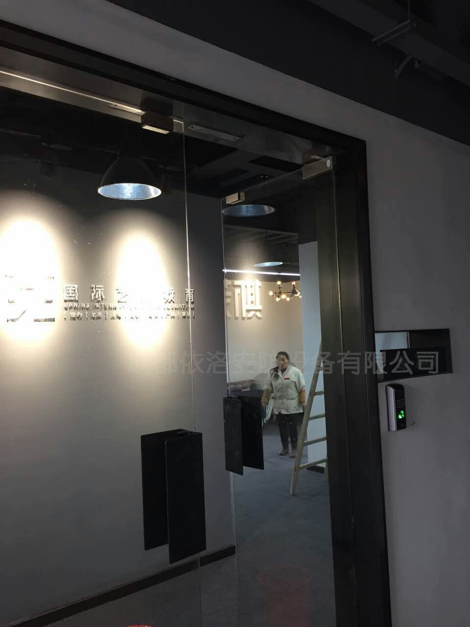 成都門禁考勤（qín）安裝