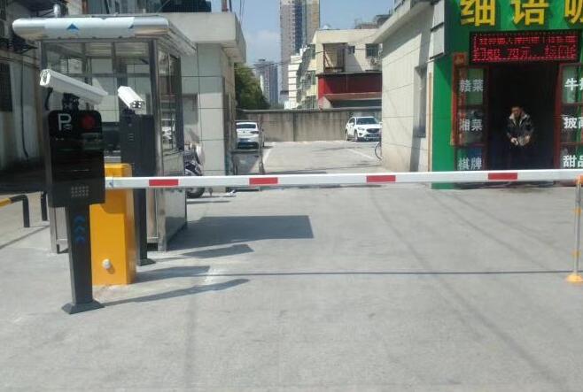 成（chéng）都車牌自動識別（bié）係統