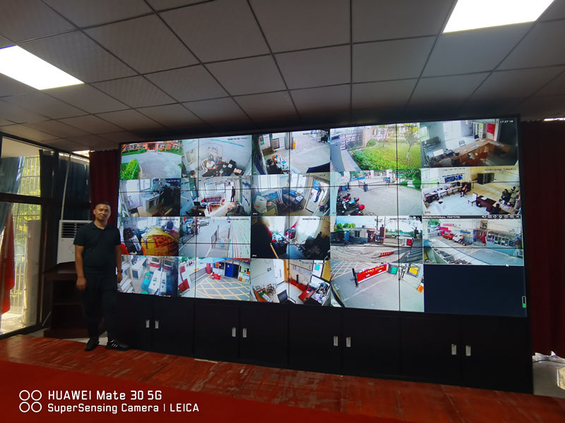 成（chéng）都55寸京東方拚接屏安裝 12塊55寸京東方拚接屏